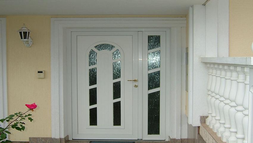 Cum alegi ușile termopan potrivite pentru casa ta